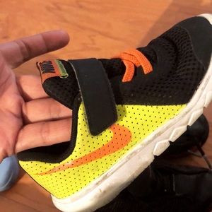 Yellow black orange size 9c